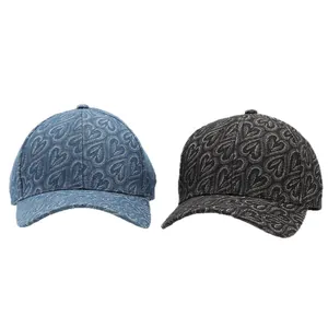 Modisches Baseballkappen-Set mit Herz-Jacquard-Muster in Denimblau und Schwarz