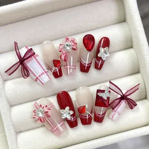 Faux Ongles à Coller Princesse Française Long Coffin Rouge Blanc Écossais Nœud Satin 3D Strass Luxe Décoration Ongles Femmes