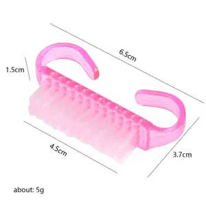 Cepillo de uñas rosa translúcido con cerdas blancas y mango ergonómico para manicura