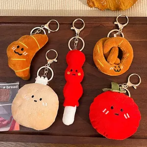 Lot de porte-clés en peluche mignons en forme de croissant et bretzel aux visages souriants