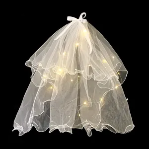 Voile de Mariage Double Couche Avec Lumières LED Et Nœud en Satin Maille Blanche Perles Pince à Cheveux Accessoire de Photo