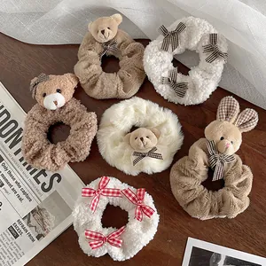 Lot de 6 chouchous mignons en peluche avec ours, lapins et nœuds à carreaux