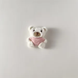 Orsetto di peluche bianco con maglione a cuore rosa per accessori fai da te e capelli