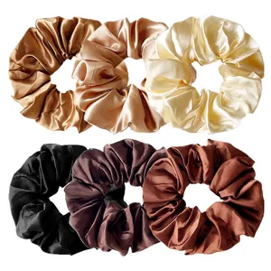 Lot de six chouchous en satin brillant aux tons terre avec texture soie de luxe