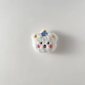 Ours en peluche mignon avec chapeau de fête pour accessoires DIY et écharpes