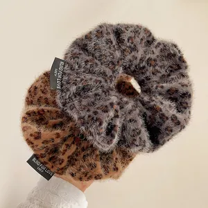 Vintage Leopard Print Plush Hair Scrunchies Soft Faux Fur Elastic Hair Ties For Women Fashion Hair Accessories