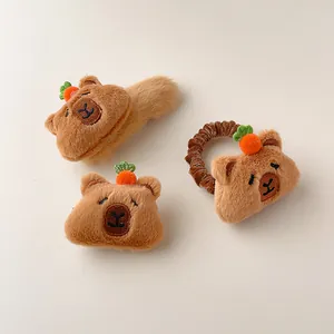 Ensemble d'accessoires cheveux Capybara en peluche marron avec pince et chouchou doux