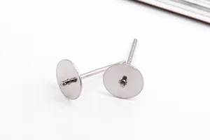 Macro di perni per orecchini in argento S925 con base piatta e marchio S925