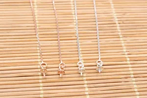 Detalle de cadenas de pendientes en plata S925 con soportes para perlas y pernos