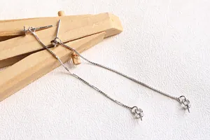 Dettaglio catena box in argento S925 con vassoio per perle per orecchini fai-da-te