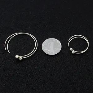 Orecchini a cerchio in argento sterling S925 con terminali a sfera in due misure con moneta