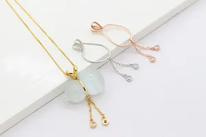 Nahaufnahme S925 Sterlingsilber Wu Lou Anhängerverschluss mit Opalstein und Quasten