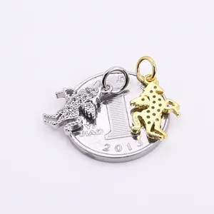 Ciondoli unicorno e lucertola in argento S925 con micro-pavé di pietre di zircone