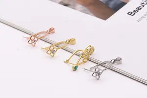 Detailed view of S925 silver four-leaf clover pendant clasps with zircon inlays
