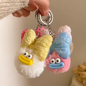 Détails de porte-clés canards en peluche avec nœuds à carreaux et lèvres charnues