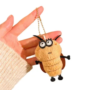 Simpatico portachiavi di peluche a forma di scarafaggio con morbida pelliccia