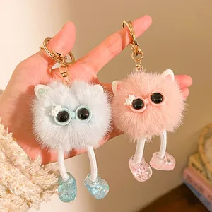 Porte-clés chat en peluche rose et bleu avec de longues jambes et de la fourrure douce