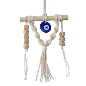 Χειροποίητο boho διακοσμητικό τοίχου με Evil Eye και ξύλινες χάντρες I LOVE YOU σε βαμβάκι
