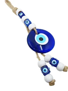Decorazione da parete Evil Eye in vetro fatta a mano con corda intrecciata e perline