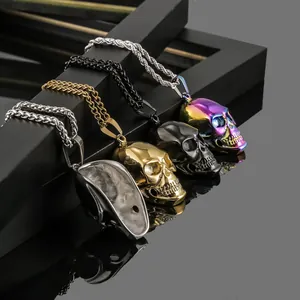 Gotische Totenkopf-Anhänger aus Edelstahl für Herren in Silber Gold und Schwarz Finish