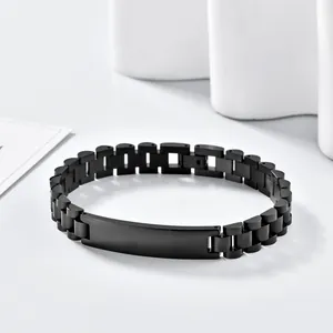 Pulsera minimalista de acero inoxidable negro mate con placa rectangular y eslabones