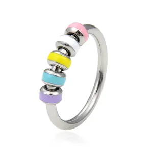 Anillo antiestrés con cuentas de esmalte de colores sobre banda de plata pulida mujer