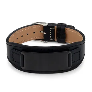 Verstellbares Lederarmband für Herren mit personalisierbarer schwarzer Edelstahlplatte