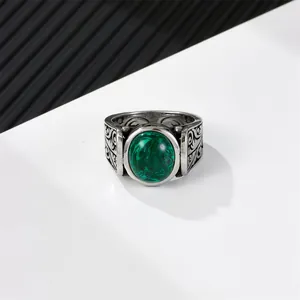Bague vintage en acier inoxydable pour hommes avec pierre de malachite verte et relief