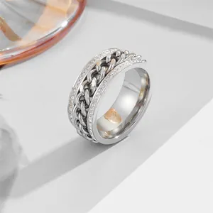 Bague rotative en acier inoxydable avec chaîne cubaine et double rangée de cristaux
