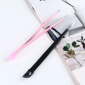 Pince à ongles avec tête en silicone pour strass et décoration nail art précise