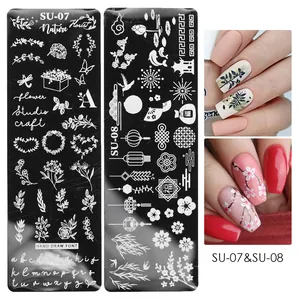 Détails de plaques de stamping nail art avec motifs floraux et style chinois traditionnel