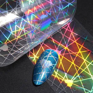 Lámina de transferencia holográfica para uñas con patrones geométricos de corazón
