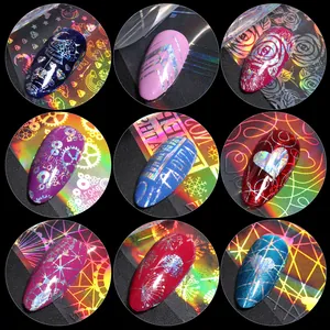 Set de 9 pegatinas láser holográficas para uñas con corazones y patrones