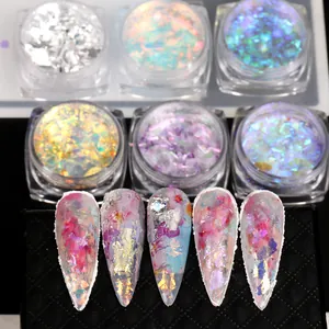 Détails de paillettes d'ongles opale aurore en six couleurs avec exemples de manucure