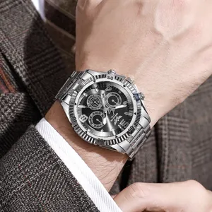 Montre à quartz business avec bracelet en acier argenté et cadran chronographe noir