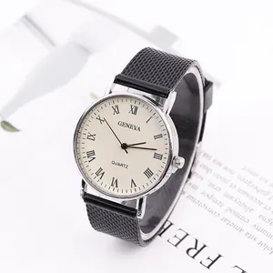 Montre à Quartz de Mode pour Hommes Boîtier Rond en Alliage Cadran à Chiffres Romains Bracelet en Maille d'Acier Inoxydable