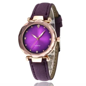 Montre Quartz Femme Mode Verre Prisme Géométrique Cadran Strass Bracelet Daim Boîtier Or Rose Montre Bracelet