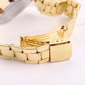 Montre évidée en acier inoxydable doré pour homme avec bracelet métal et boucle déployante