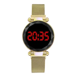 Mode Vrouwen LED Digitaal Horloge Milanese Mesh Band Magnetische Gesp Gefacetteerde Glazen Spiegel Legering Kast Casual Polshorloge