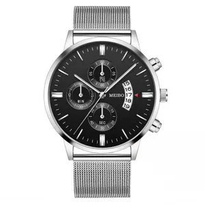 Montre quartz homme en argent avec cadran chronographe noir et bracelet maille milanaise