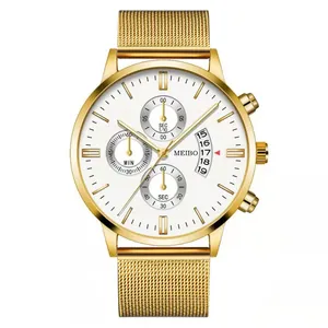 Montre chronographe homme dorée avec bracelet en maille, cadran blanc et dateur