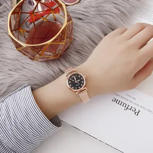 Orologio da donna al quarzo con quadrante stellato e cinturino in maglia oro rosa