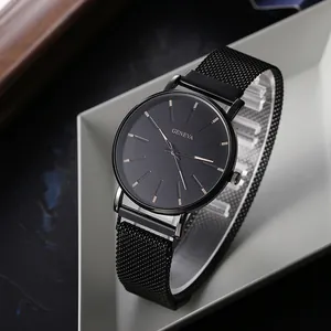 Montre à quartz Geneva noire minimaliste avec bracelet en maille et index en or rose