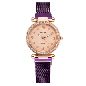Orologio al quarzo da donna elegante con cinturino in maglia viola e strass oro rosa