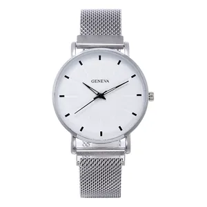 Montre à quartz Geneva argentée avec cadran rond blanc et bracelet milanais en acier