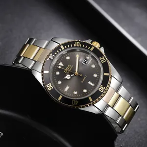 Montre à quartz pour homme avec bracelet bicolore, cadran gris foncé et dateur à loupe