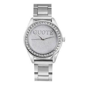 Montre femme en acier argenté avec cadran scintillant et lunette sertie de strass