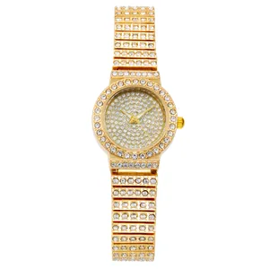 Orologio al quarzo di lusso color oro per donna tempestato di cristalli brillanti