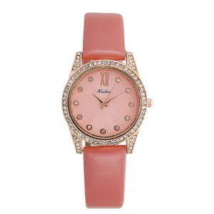 Orologio al quarzo da donna con cinturino in pelle rosa e lunetta con diamanti