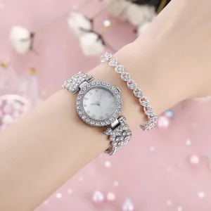 Elegante set orologio da donna argento e bracciale a cuore con strass brillanti